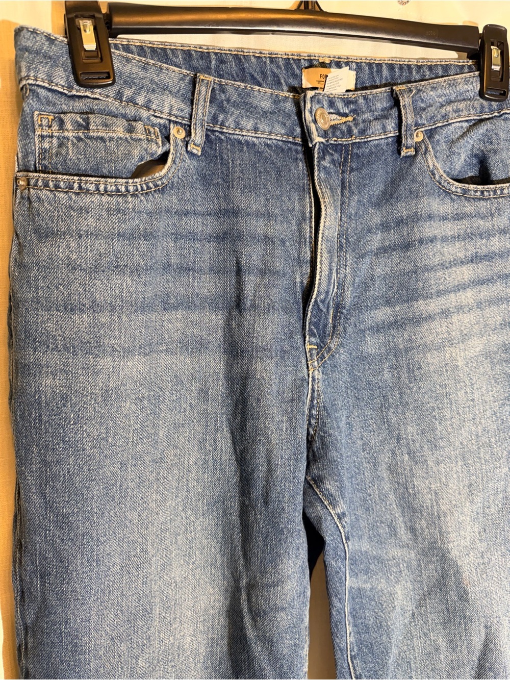 Forever 21 Premium Medium Wash Straight Leg Jeans – Size 29 - Picture 4 of 10